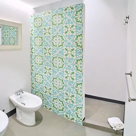 Splendid In Daire Valensiya