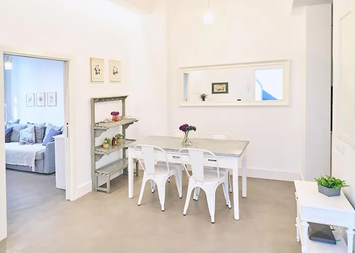 Splendid In Apartment